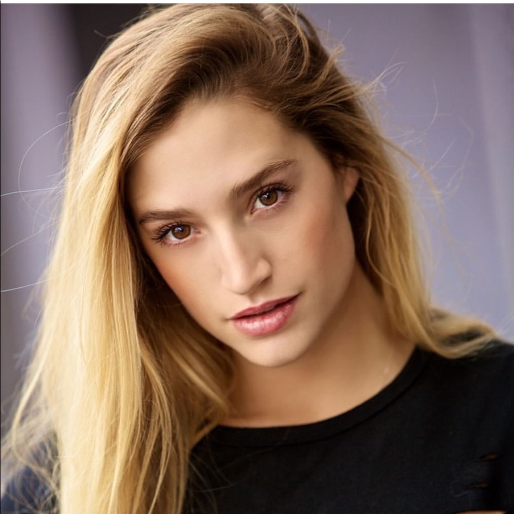 Meet your Posher, Ashleigh